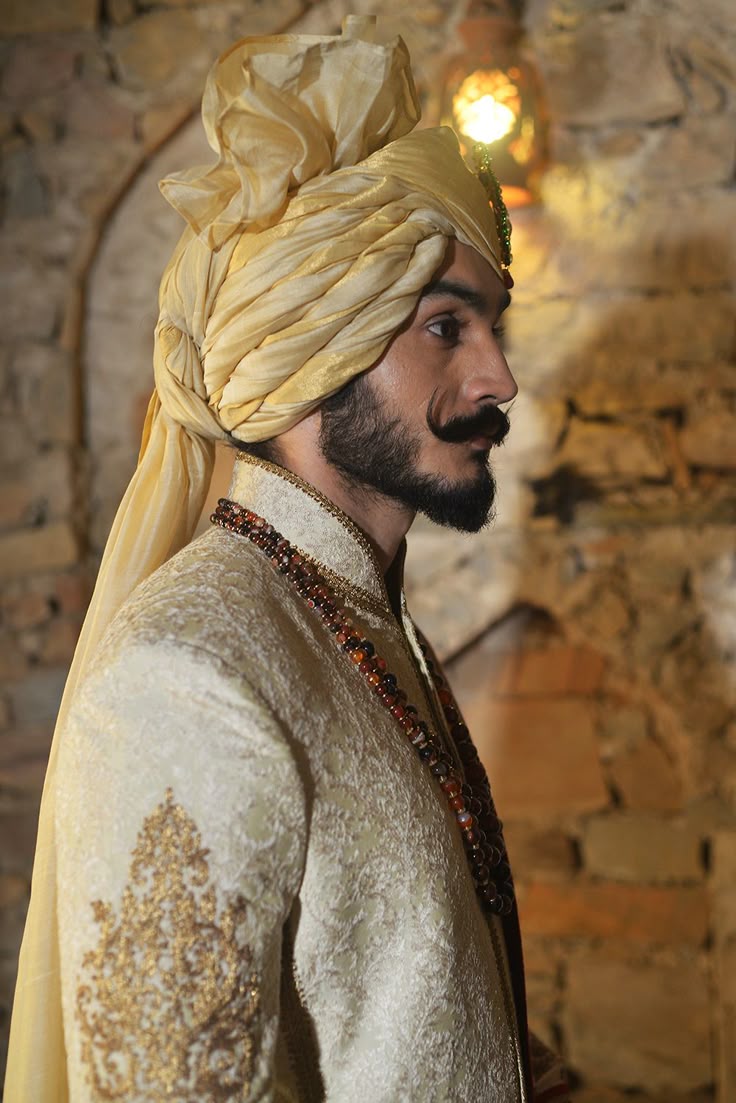 Yash Pagriwala Pagri Draping